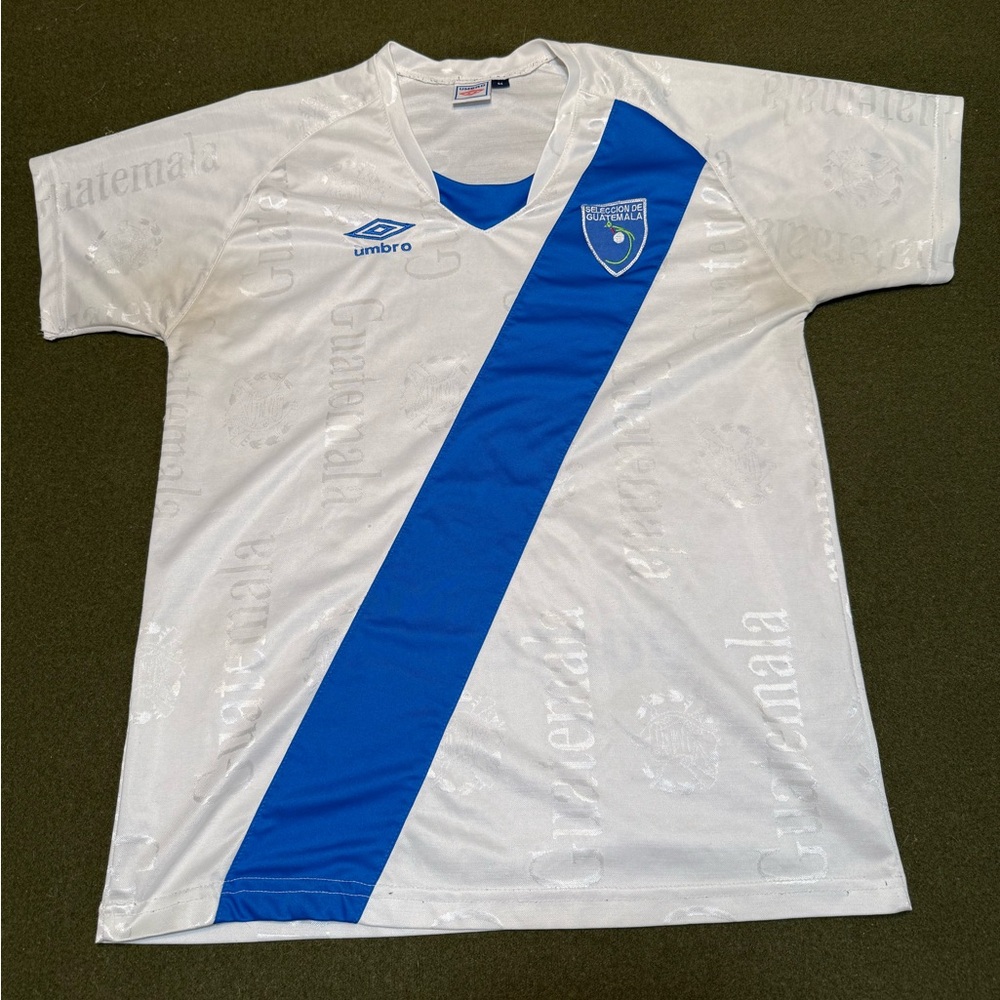 Vintage Guatemala National Soccer Team Jersey Size Medium Umbro White